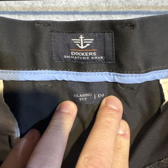 Dockers Classic Fit Signature Khaki Pants‎ Mens 38x32 D3 Pleated Gray - Picture 4 of 13